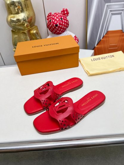 Louis Vuitton's new hollow slippers - Image 3
