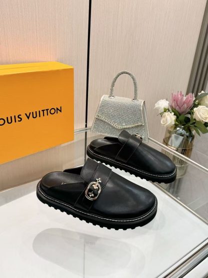 Louis Vuitton new half-slip winterbreak comfert flat slippers - Image 4
