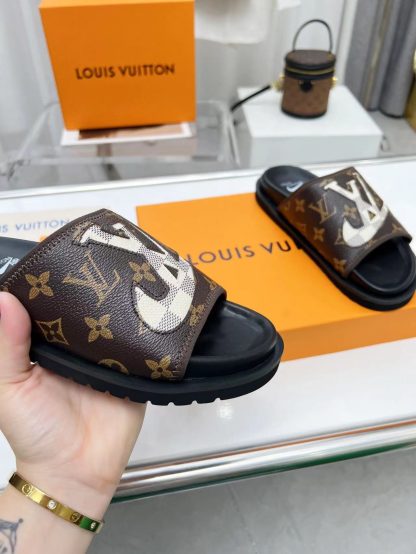 Louis Vuitton luxury trainer sandals - Image 4