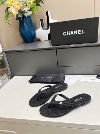 Chanel Spring/Summer Black Leather Denim Flip-Flops - Image 4