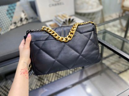 Chanel Autumn/Winter 19 Bag Pillow Bag - Image 4