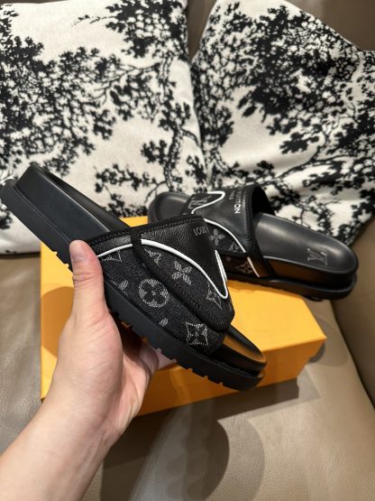 Louis Vuitton new style slippers with Velcro - Image 4