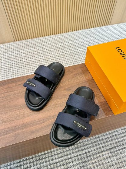 Louis Vuitton classic old pattern slippers - Image 4