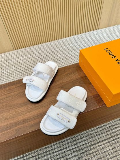 Louis Vuitton classic old pattern slippers - Image 4