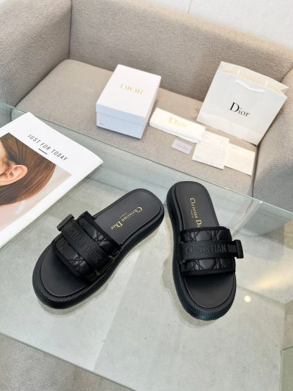 Dior comfortable versatile slippers - Image 4