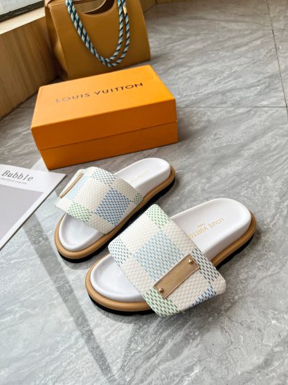 Louis Vuitton Pool Pillow Comfort Flat Sandals - Image 3