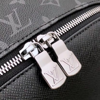 Louis Vuitton DISCOVERY Backpack - Image 5
