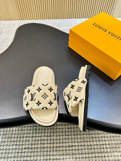 Louis Vuitton Pool Pillow Comfort Slide Sandals - Image 5