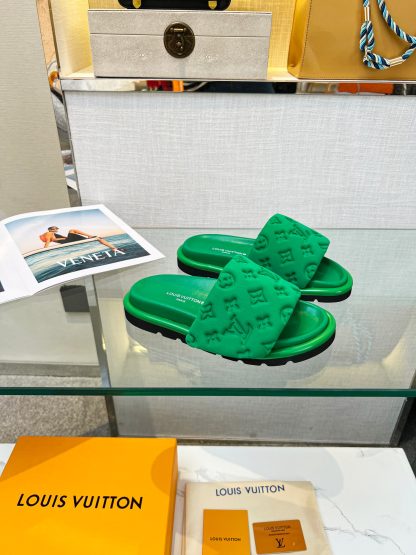 Louis Vuitton Pool Pillow Comfort Slide Sandals - Image 5