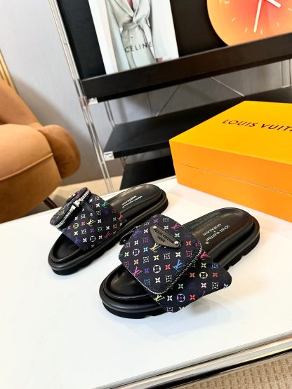 Louis Vuitton Pool Pillow Comfort Slide Sandals - Image 5