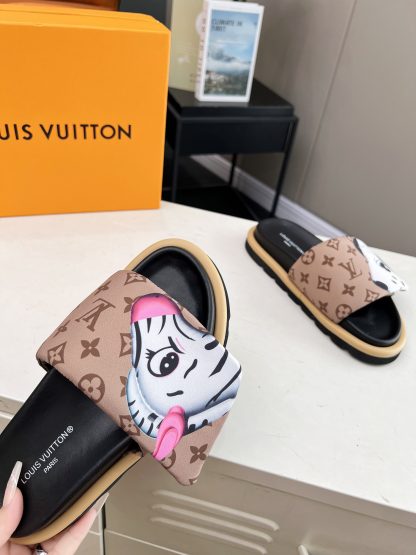 Louis Vuitton ol llow comfort flat sandals - Image 5