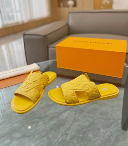 Louis Vuitton embossed grained leather slippers - Image 5