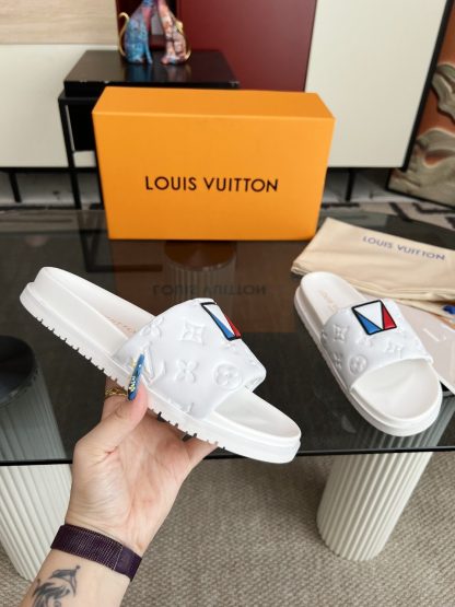 Louis Vuitton autumn and winter slippers - Image 5