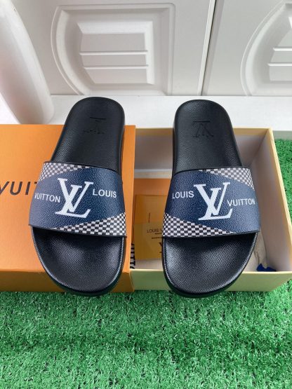 Louis Vuitton classic couple slippers - Image 5