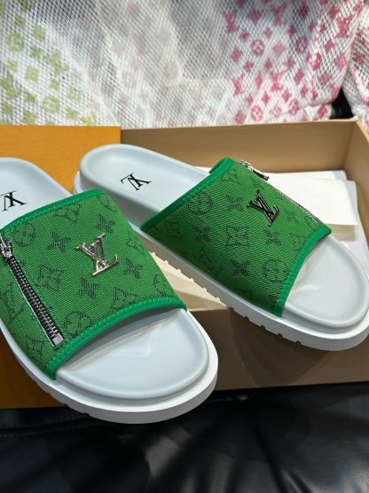 Louis Vuitton high-end men's summer slippers - Image 5