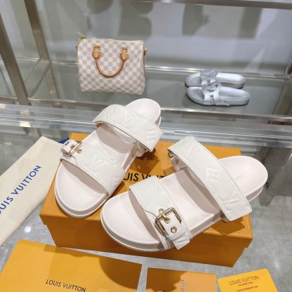Louis Vuitton Spring and Summer New Slippers - Image 5
