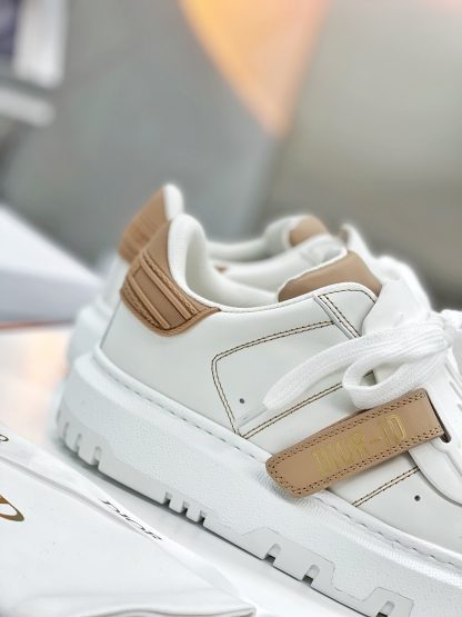 Dior shell toe white shoes - Image 5