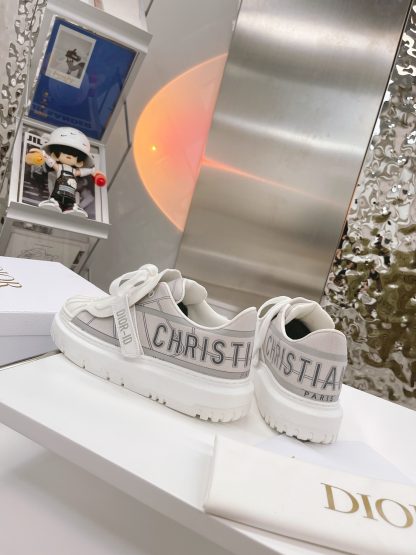 Dior retro fashion shell toe white shoes - Image 5