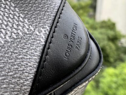 Louis Vuitton bag m6944 white check - Image 5