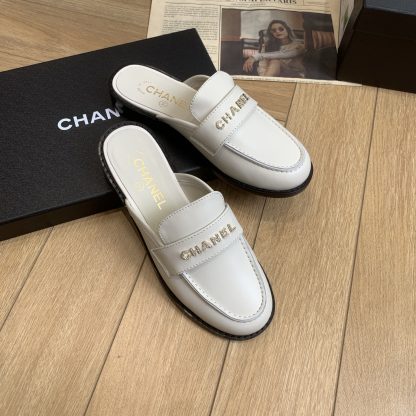 Chanel spring and summer new white brick buckle letter advanced and durable lazy half slippers - Image 5