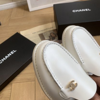 Chanel Early Spring White Classic Perfect Match Flash Brick Daily Sandals - Image 5