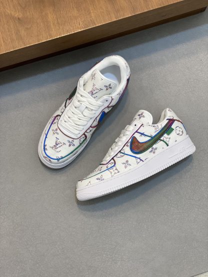 Louis Vuitton casual sneakers - Image 5