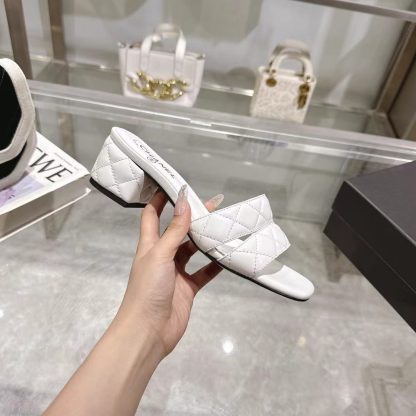 Chanel Spring/Summer New White Embroidered Linge Classic Sandals Heel Height 5cm - Image 5