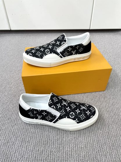 Louis Vuitton Men's Fashion Casual Sports Shoes - Image 5