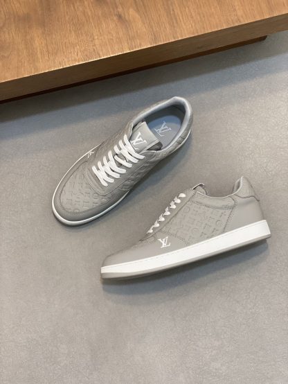Louis Vuitton Men's Classic Casual Sneakers - Image 5