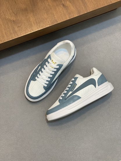 Louis Vuitton Men's Classic Casual Sneakers - Image 5