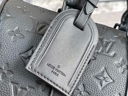 Louis Vuitton's classic Keepall bag - Image 5