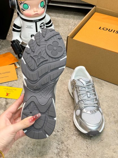 Louis Vuitton Olympia series couples' models Silver Horn King leisure sports shoes running shoes - Image 5