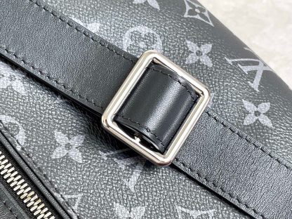 Louis Vuitton Black Flower DISCOVERY Waist Bag Chest Bag - Image 5