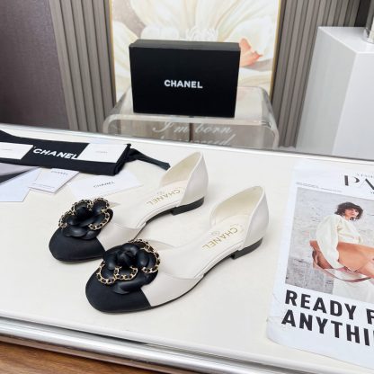 Chanel Spring/Summer Dancing Shoes Series Small Round Toe White Flat Sandals Heel Height 1.5cm - Image 5