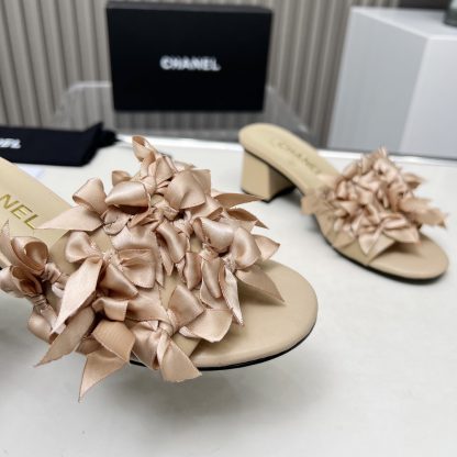 Chanel Spring/Summer Dancing Shoes Collection Slim Custom Flower Apricot Chunky Heel Sandals Heel Height 5cm - Image 5
