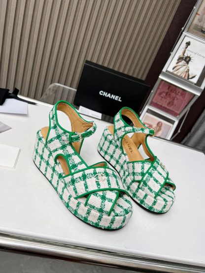 Chanel green and white platform wedge heel thick-soled summer sandals - Image 4