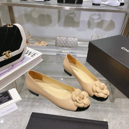 Chanel Early Spring Camellia Series Apricot Full Cover Sandals - Image 5