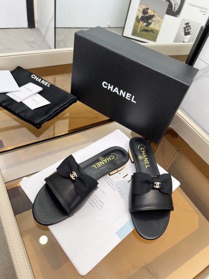 Chanel Spring and Summer Black with Cute Bow Flat Sandals - Image 4