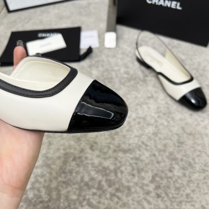 Chanel Spring and Summer Dancing Shoes Series New White Retro Sandals - Image 5