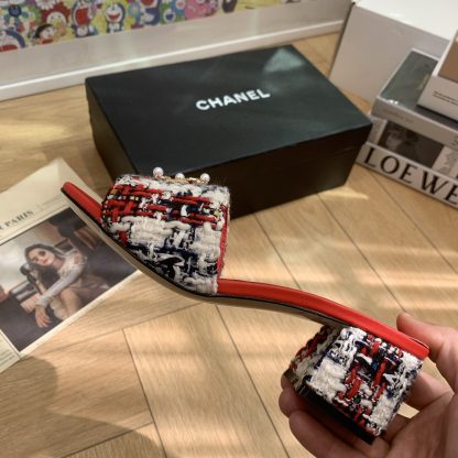 Chanel's new spring and summer red goddess elegant and durable thick-heeled sandals - Image 5
