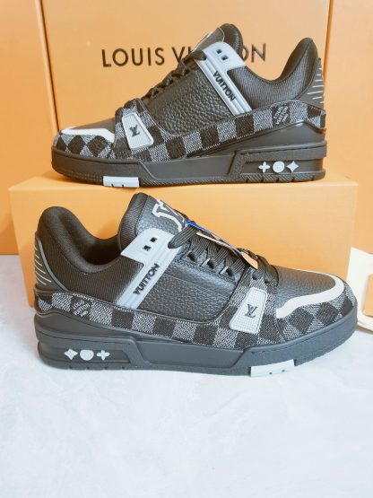 Louis Vuitton Couple's Trainer Sneakers - Image 5