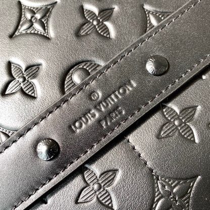 Louis Vuitton Sprinter Messenger Bag - Image 5