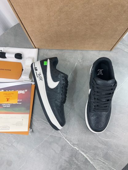 Louis Vuitton couple's co-branded sports shoes - Image 5