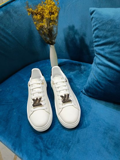 Louis Vuitton Valentine's Day limited edition couple casual sports sneakers - Image 5