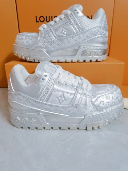 Louis Vuitton washed popular men's sports shoes - Image 5