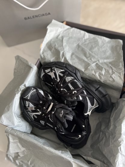 Balenciaga stylish dad shoes - Image 5