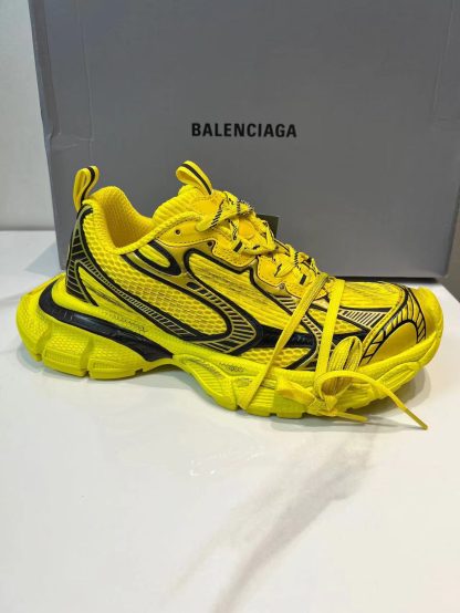Balenciaga stylish and versatile dad shoes - Image 5