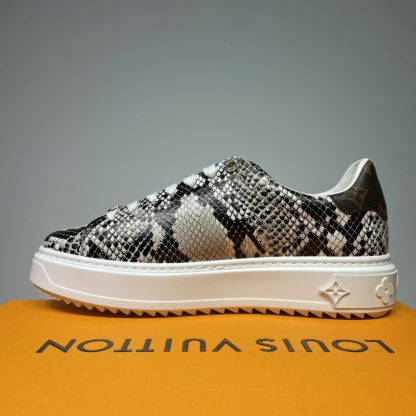 Louis Vuitton low-top new casual couple shoes - Image 6