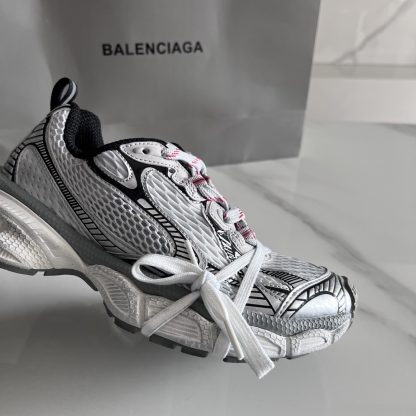 Balenciaga distressed trendy running shoes - Image 5