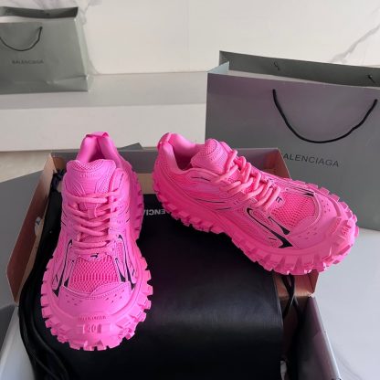 Balenciaga tire pattern sole sneakers - Image 5